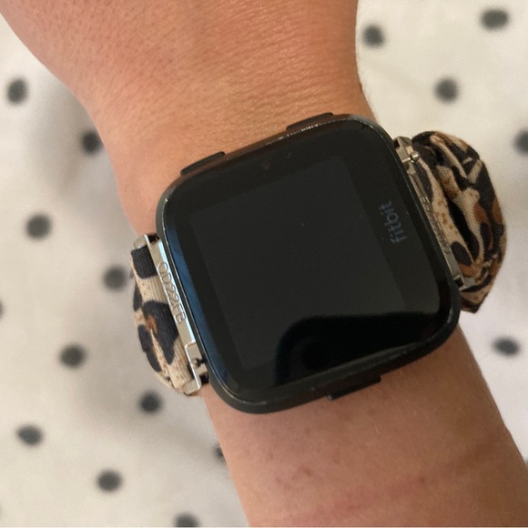 Fit bit Versa 2 watch Bands - Picture 4 of 10